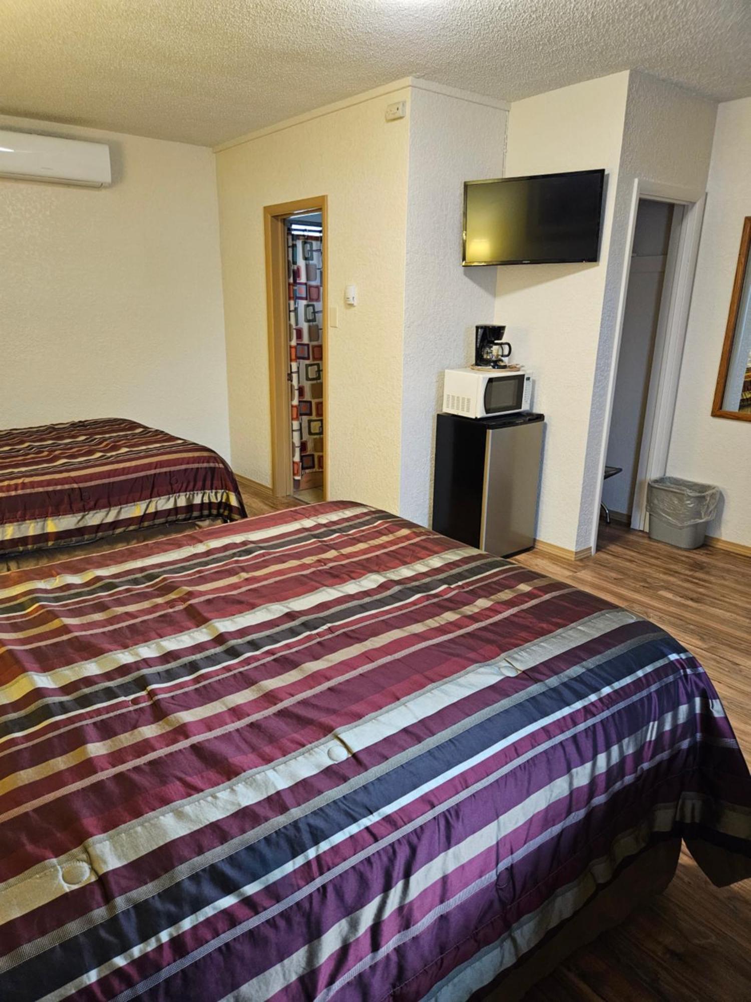 Travel Inn Motel Кениън Сити Екстериор снимка