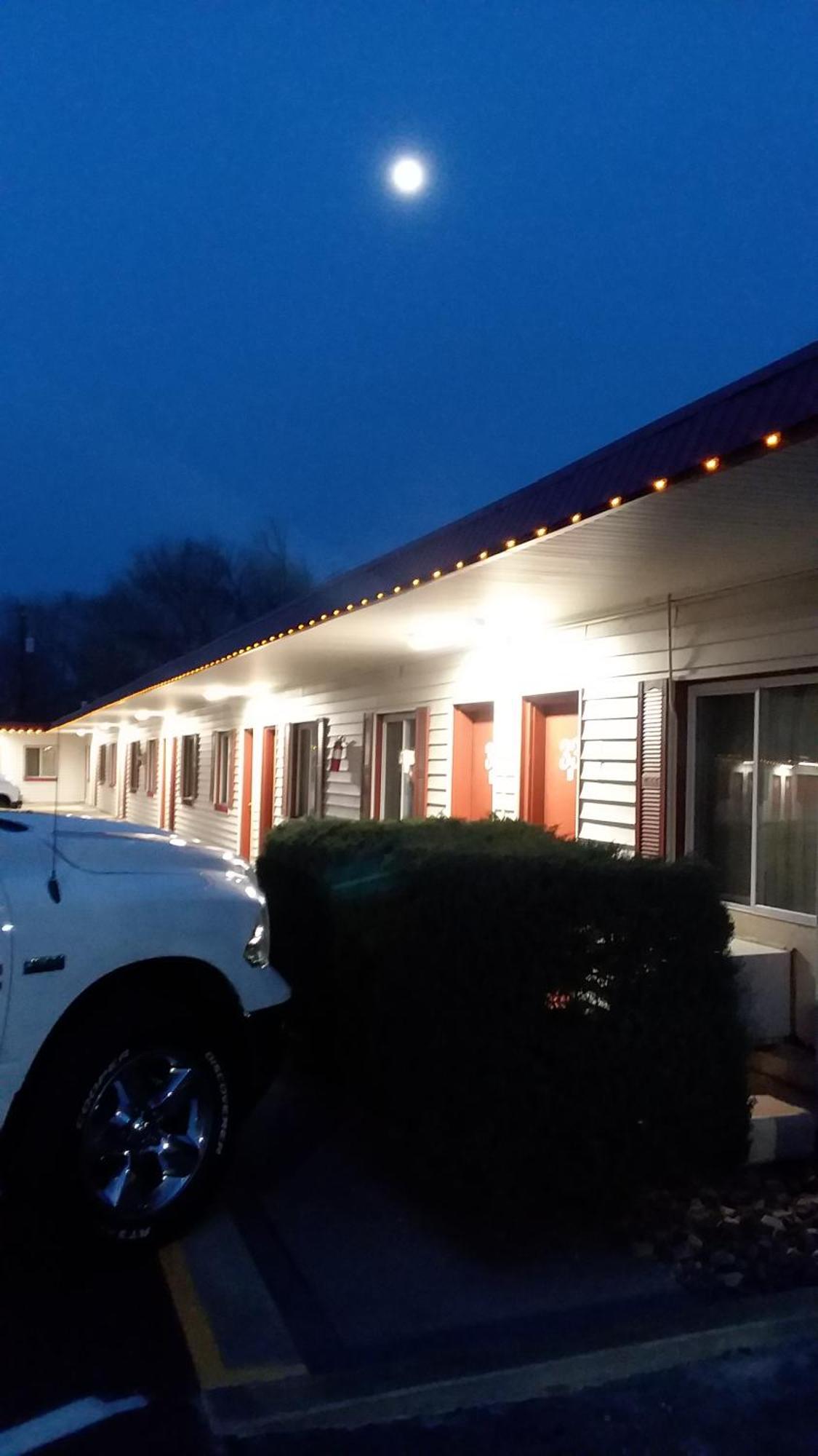 Travel Inn Motel Кениън Сити Екстериор снимка