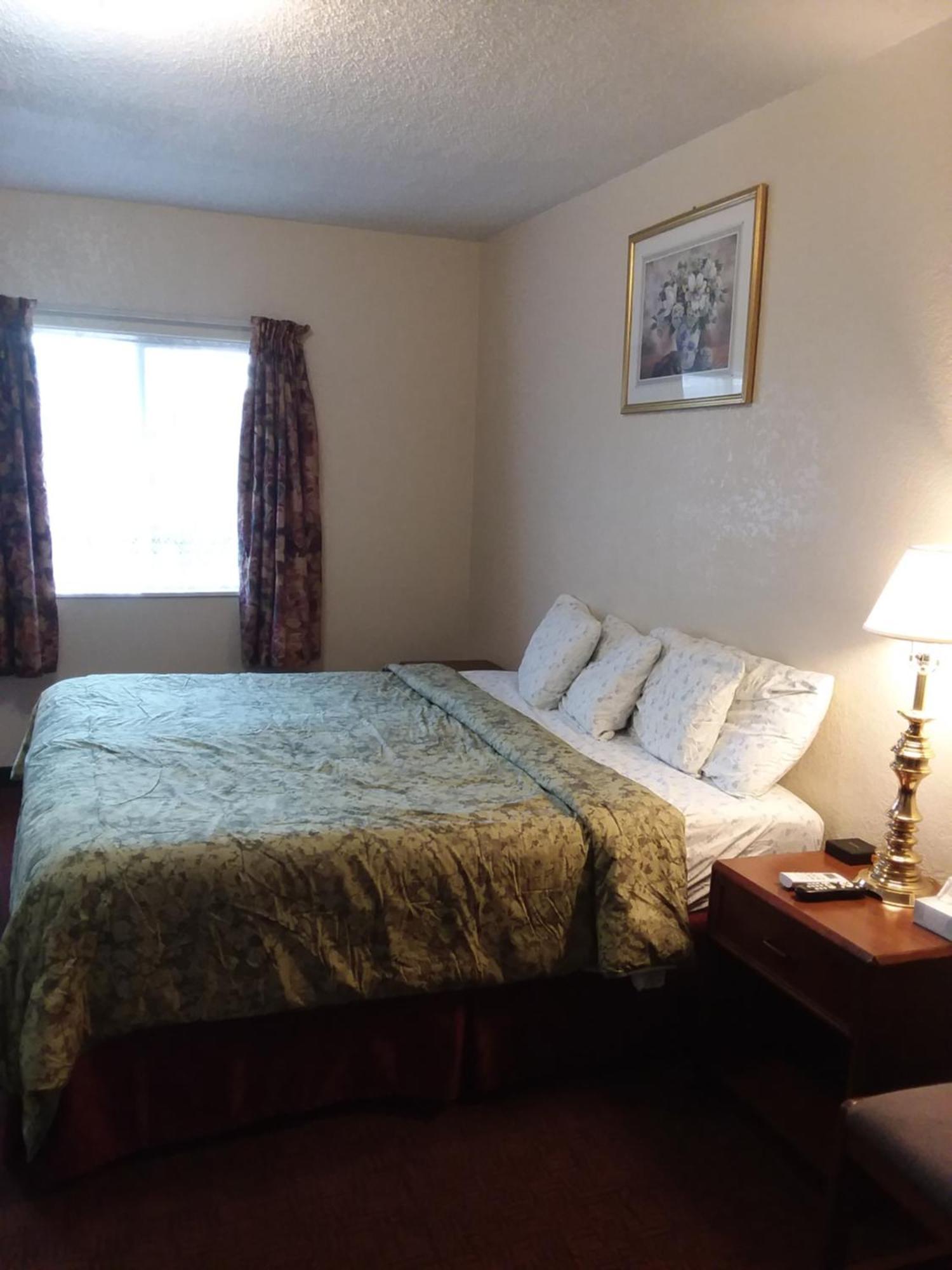 Travel Inn Motel Кениън Сити Екстериор снимка