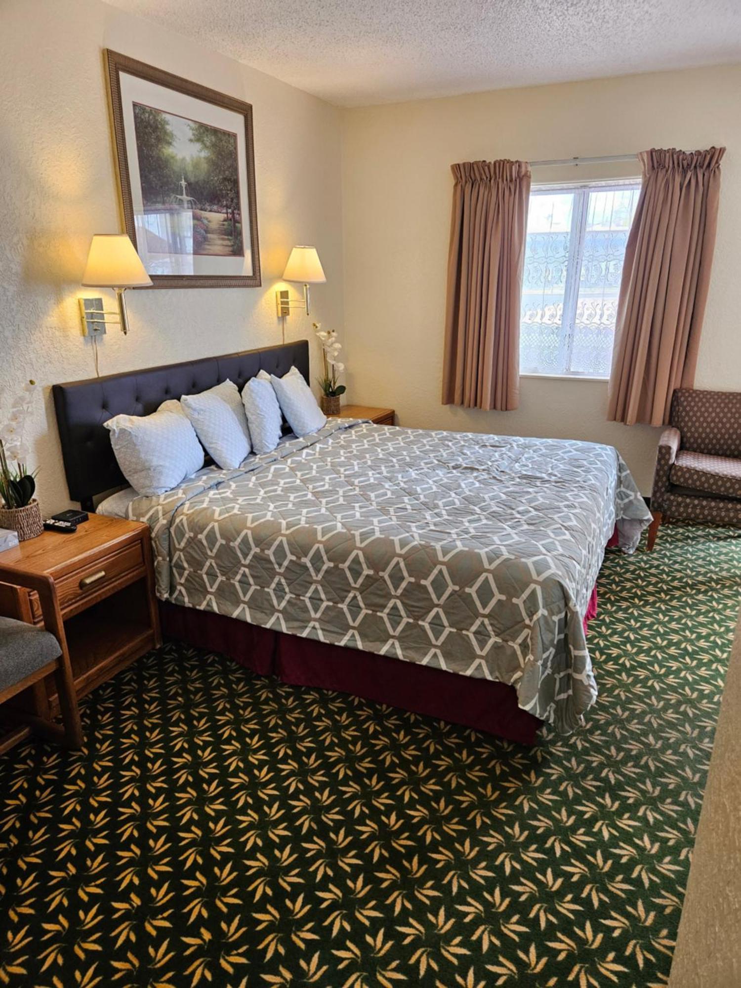 Travel Inn Motel Кениън Сити Екстериор снимка