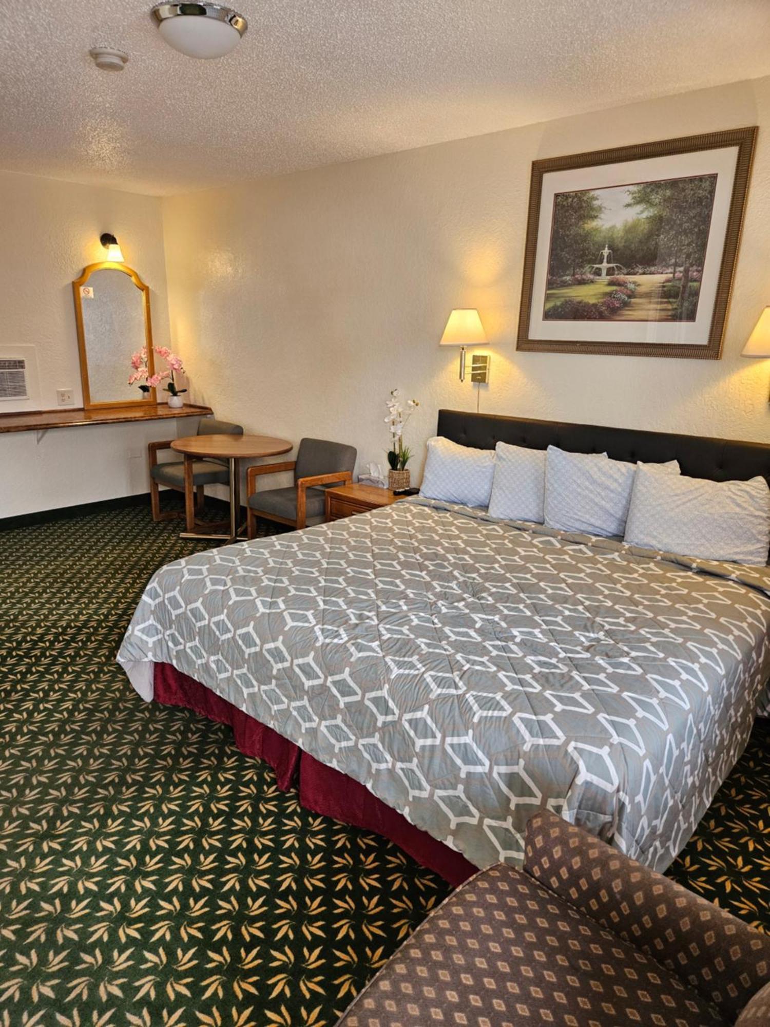 Travel Inn Motel Кениън Сити Екстериор снимка
