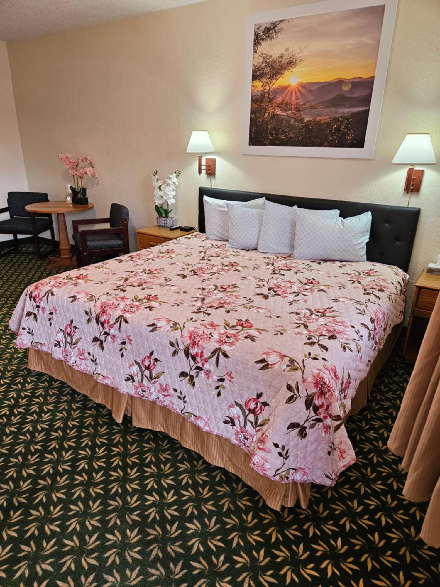 Travel Inn Motel Кениън Сити Екстериор снимка